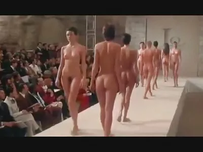 الجمال الأسود مع المجوهرات الفاخرة مارس الجنس افلام مدبلجه سكس في بوف