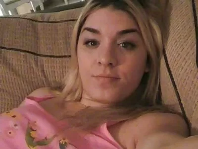 الحصول على مارس الجنس اثنين من الجان سكس مدبلج xnxx قرنية من قبل سائق سيارة أجرة غريب